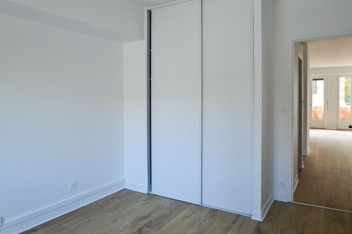 
                                                Location
                                                 Appartement T3 à louer
