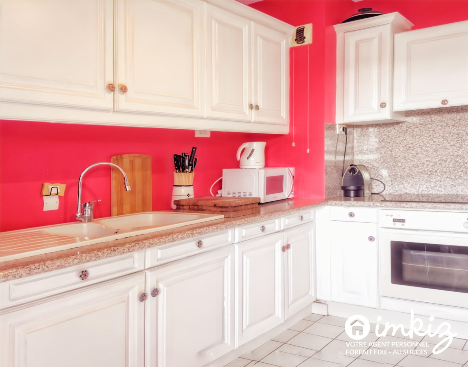 
                                                Vente
                                                 Appartement T3 au calme  bourg a 15 mn des plages