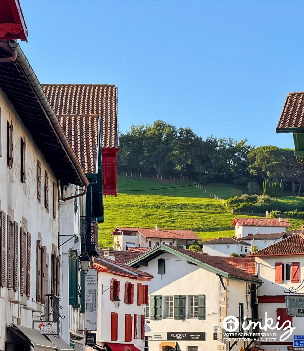 
                                                Vente
                                                 Appartement T3 au calme  bourg hors surtourisme