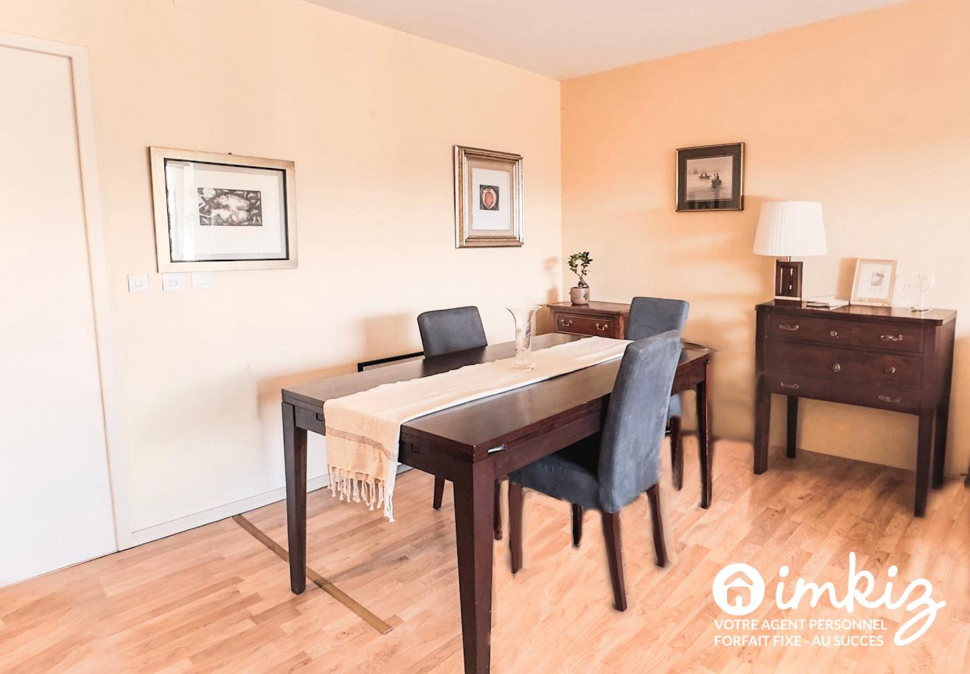 
                                                Vente
                                                 Appartement T3 au calme  bourg hors surtourisme