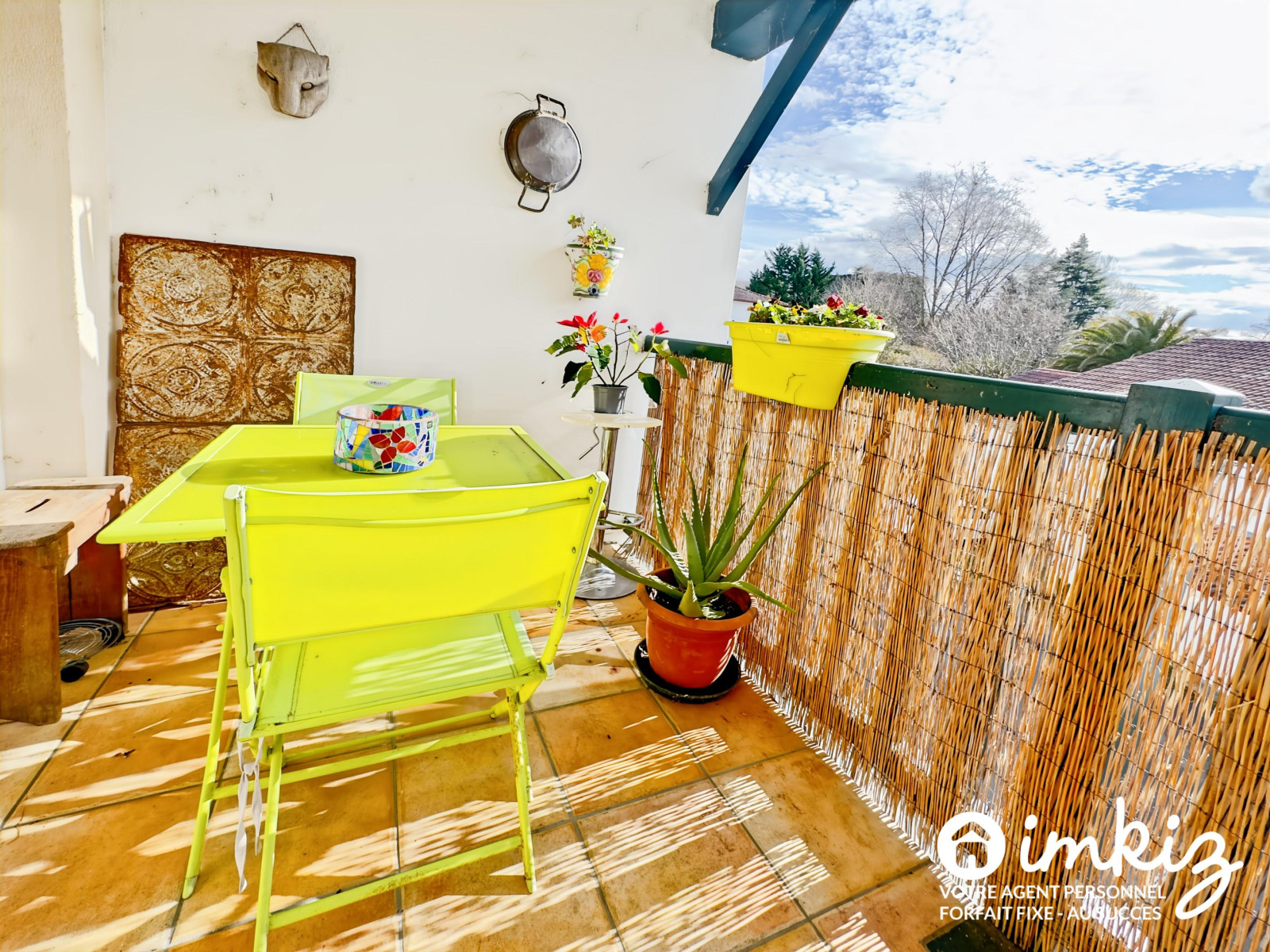 
                                                Vente
                                                 Appartement T3 au calme  bourg hors surtourisme