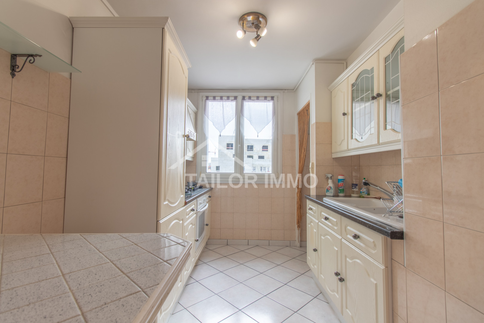 
                                                Vente
                                                 Appartement T3 avec Balcon