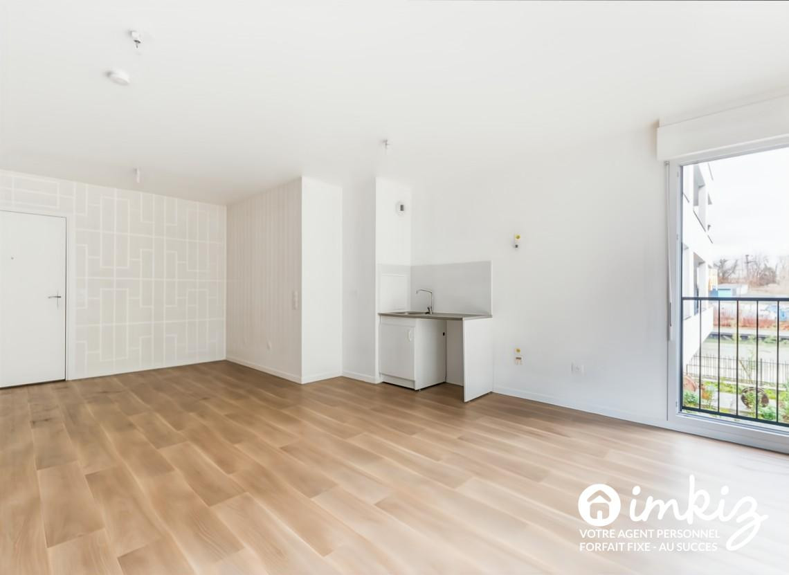 
                                                Vente
                                                 Appartement T3 avec balcon et place de parking