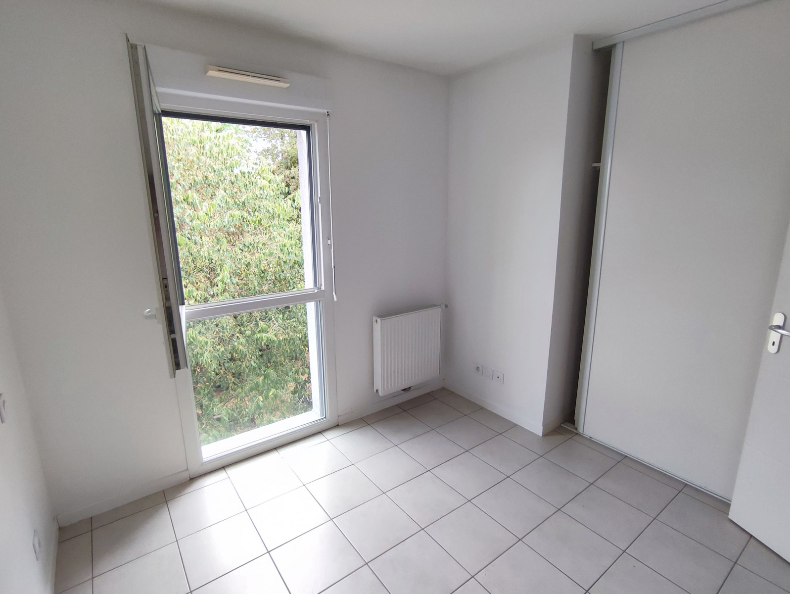 
                                                Vente
                                                 T3 avec balcon loggia et deux parkings