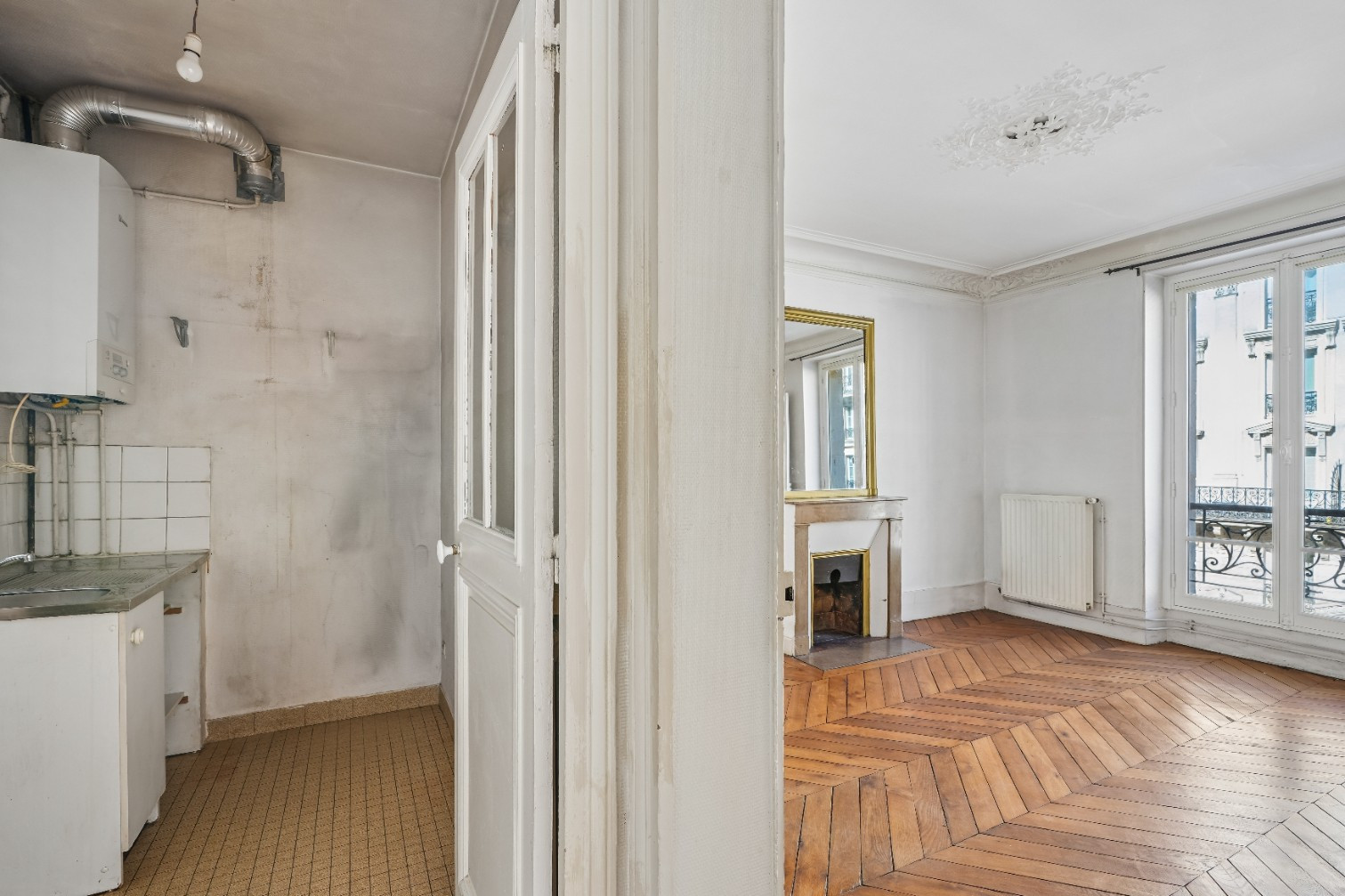 
                                                Vente
                                                 Appartement T3 avec balcon - Paris 5e