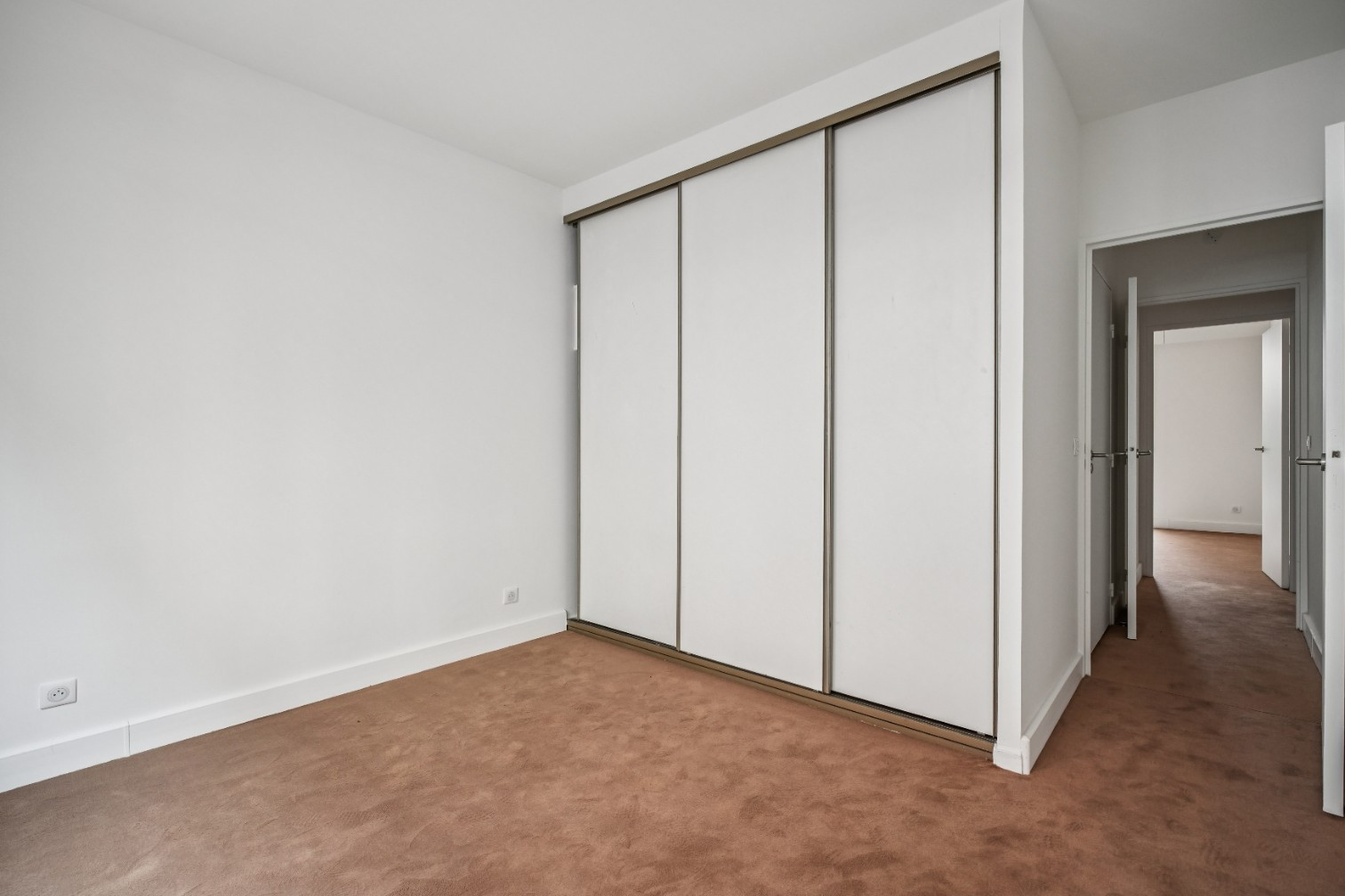 
                                                Vente
                                                 Appartement T3 avec jardin - Boulogne Billancourt