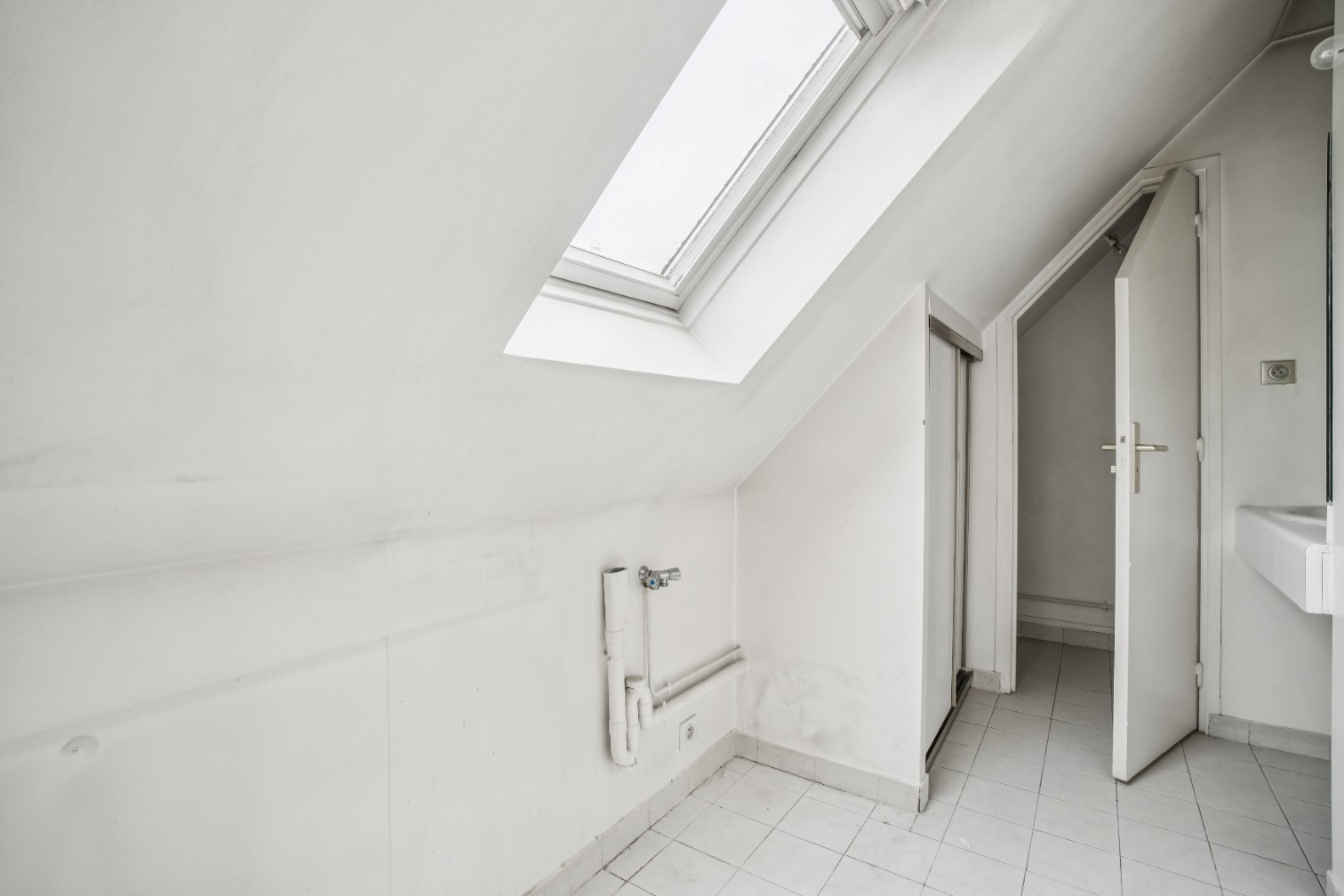 
                                                Vente
                                                 Dernier étage - Appartement T2 avec terrasse