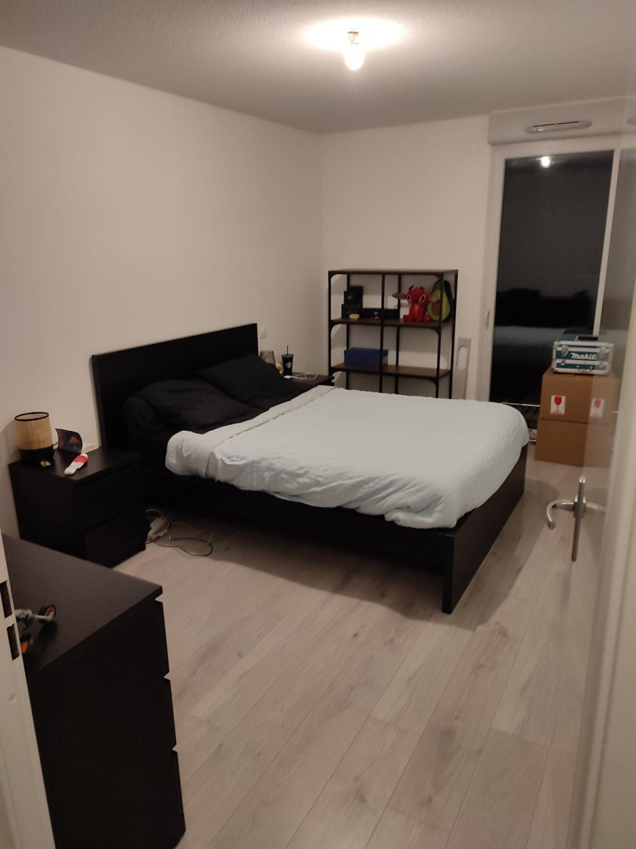 
                                                Location
                                                 Appartement T3 avec terrasse (14m²) et parking