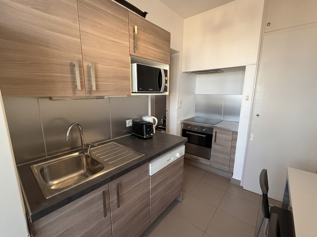
                                                Location
                                                 APPARTEMENT T3 AVEC VUE MER