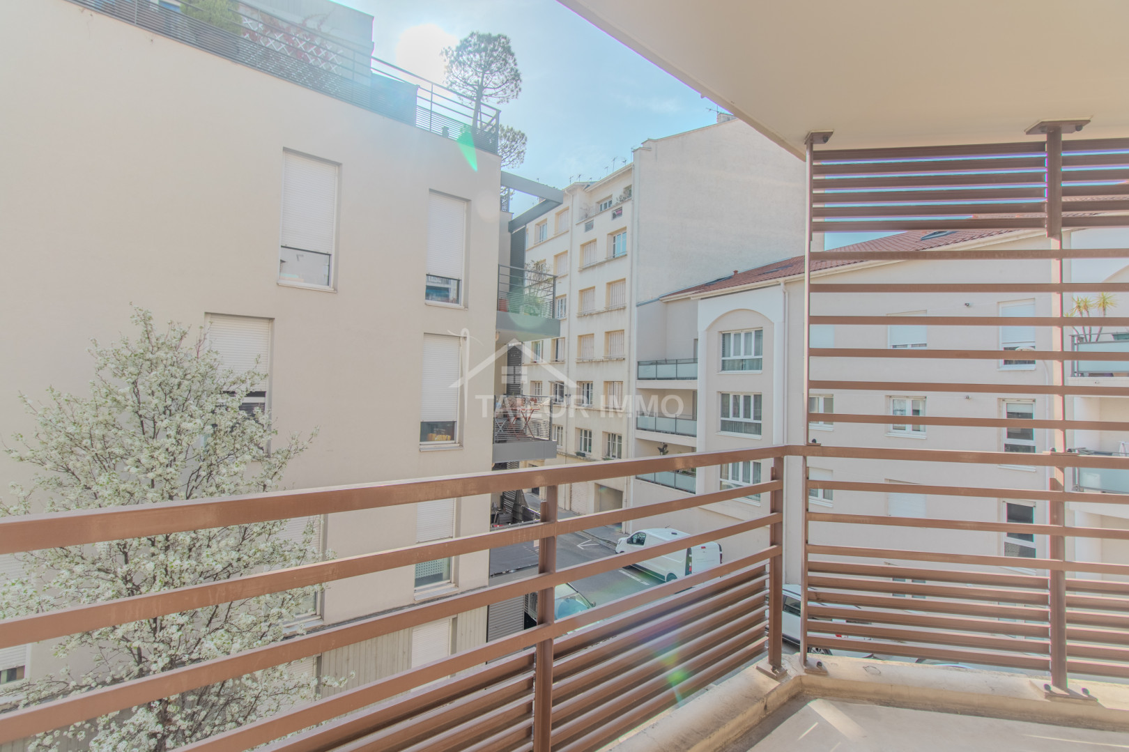 
                                                Vente
                                                 Appartement T3 - Balcon & Garage
