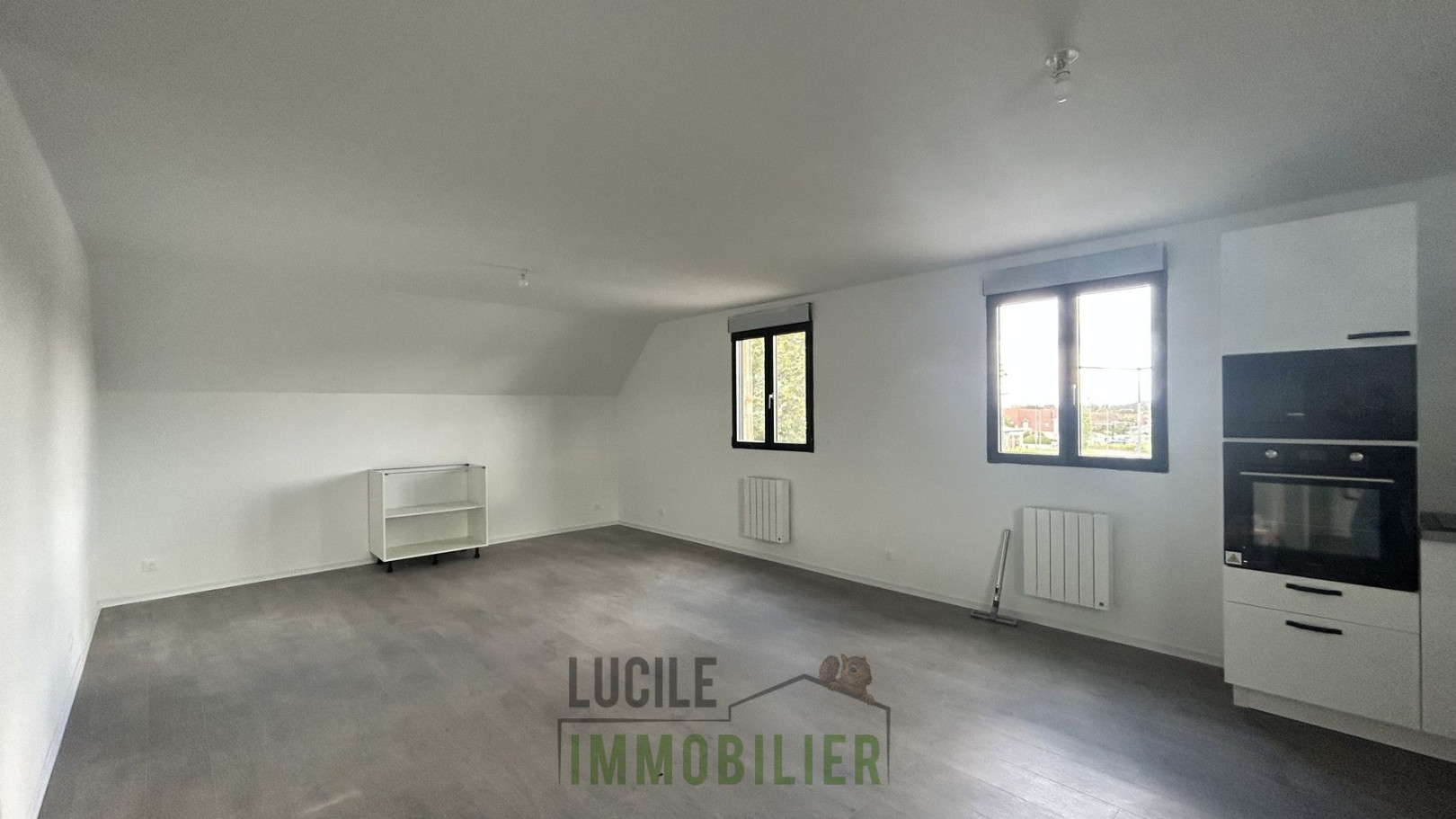 
                                                Location
                                                 Appartement T3 BREUIL LE VERT