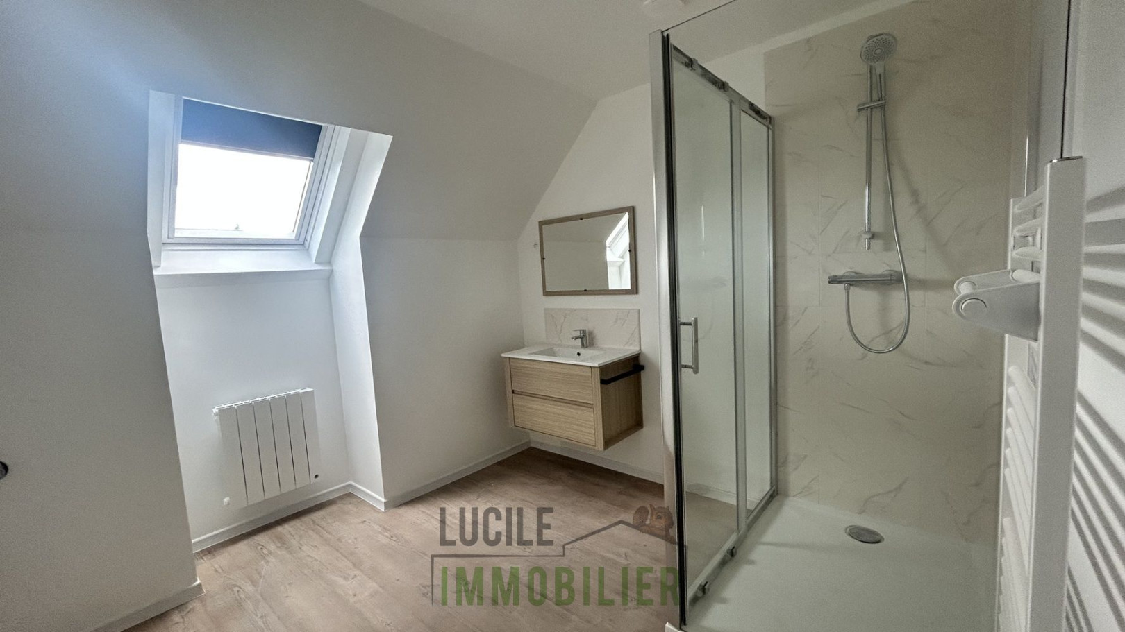 
                                                Location
                                                 Appartement T3 BREUIL LE VERT