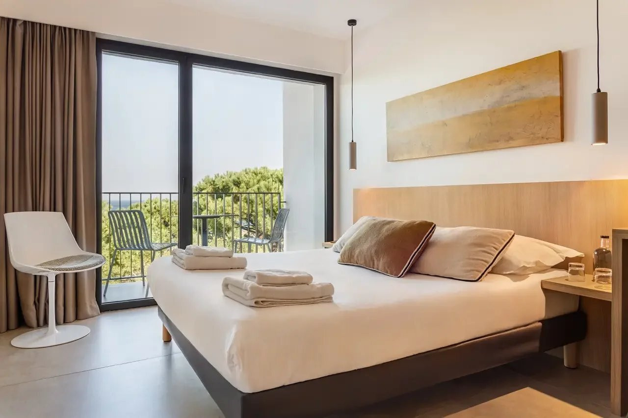 
                                                Vente
                                                 Appartement T3 de 35m2 à Le Mesnil Le roi