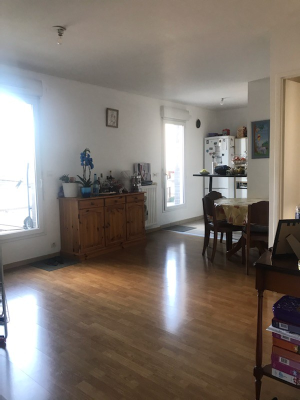 
                                                Location
                                                 Appartement T3 de 60 m² Saint-Denis