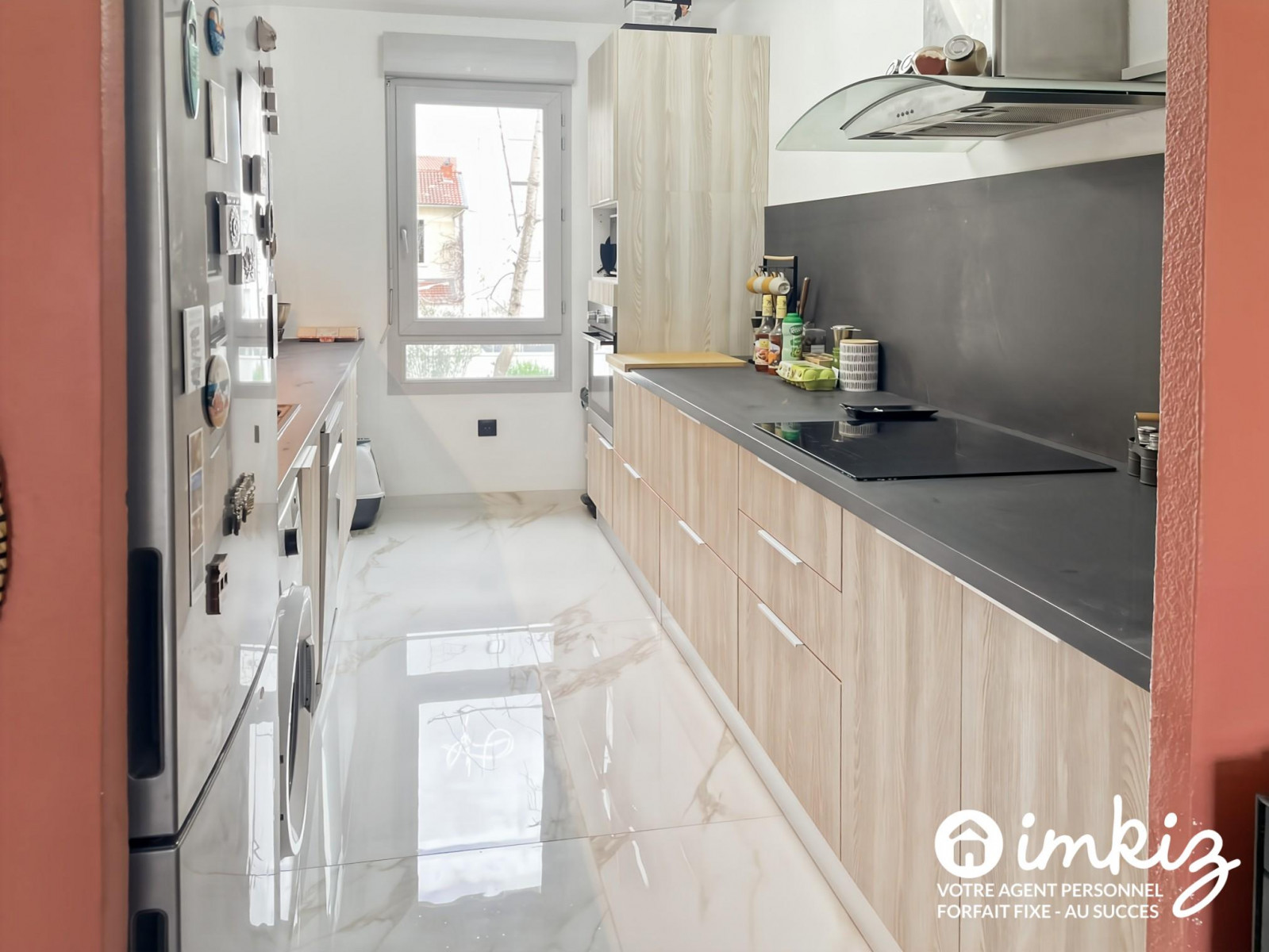 
                                                Vente
                                                 Appartement T3 de 65 m² avec balcon et box