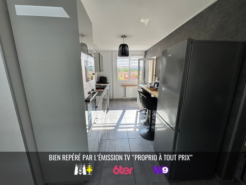 
                                                Vente
                                                 Appartement T3 de 66 m² refait à neuf UNIEUX
