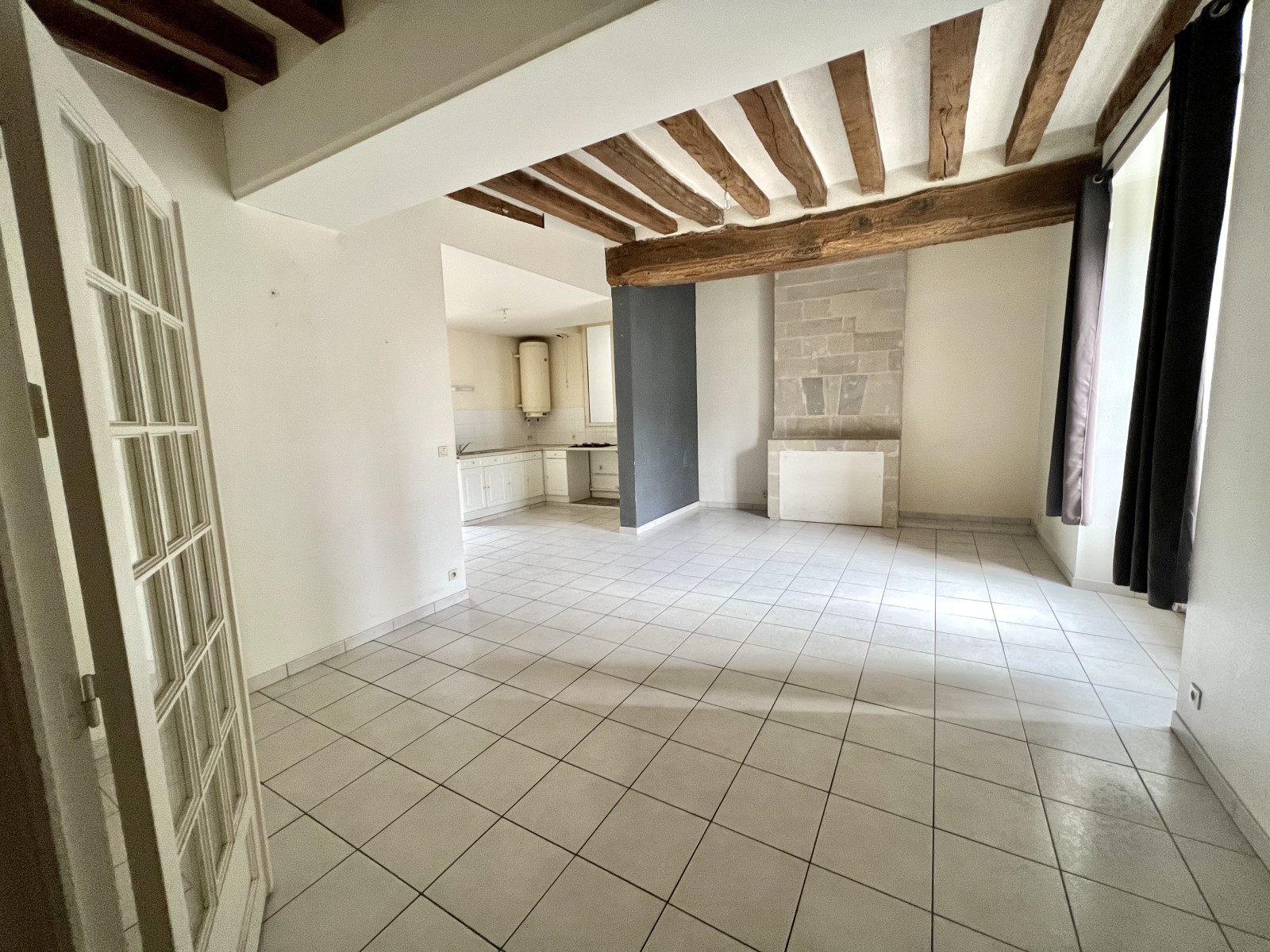 
                                                Vente
                                                 Appartement T3 de caractère – 99,67 m² – Hyper-centre Angers