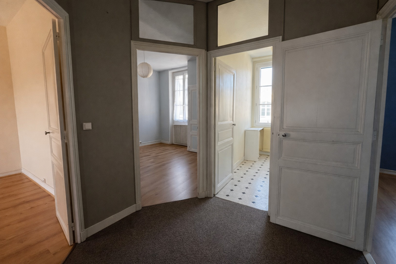 
                                                Vente
                                                 Appartement T3 – Dernier étage – Centre-ville d’Angers