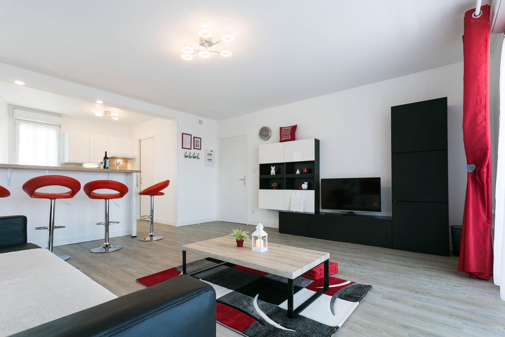 
                                                Vente
                                                 Appartement T3 en exploitation courte durée