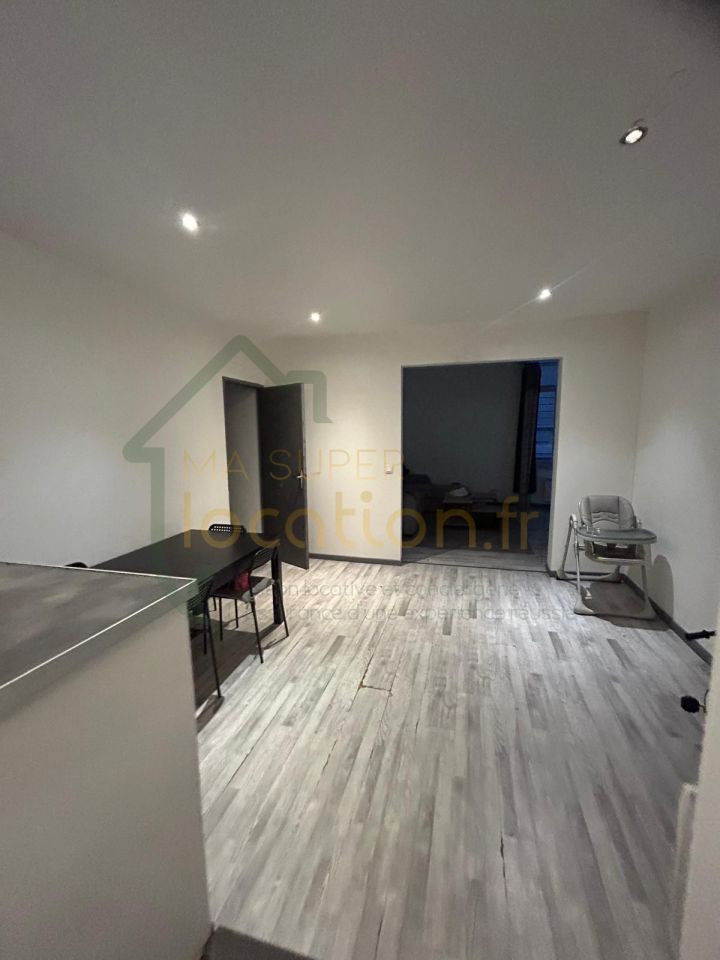 
                                                Location
                                                 Appartement T3 en HYPER-CENTRE de Saint-Quentin