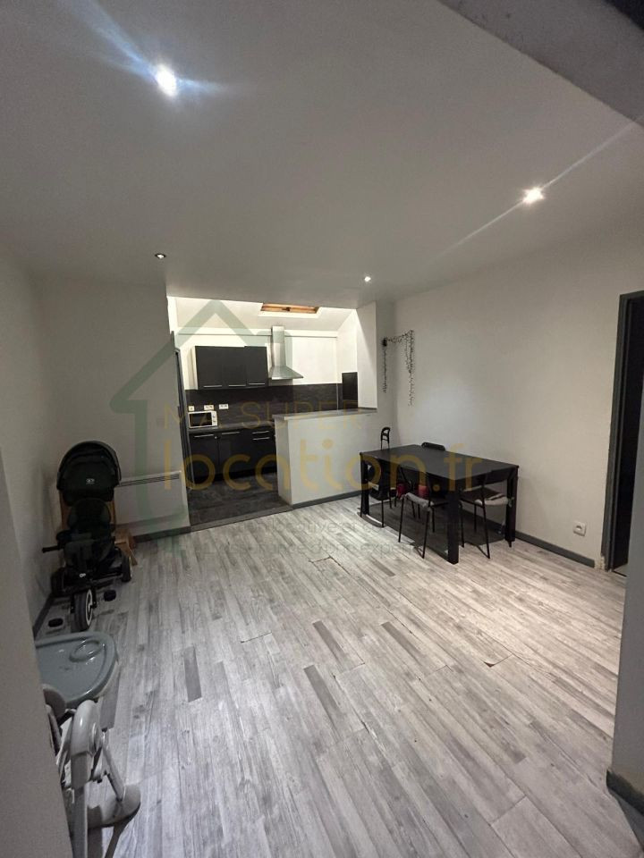 
                                                Location
                                                 Appartement T3 en HYPER-CENTRE de Saint-Quentin