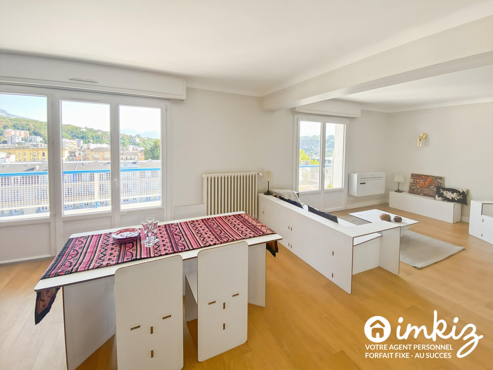 
                                                Vente
                                                 Appartement T3 entièrement rénové