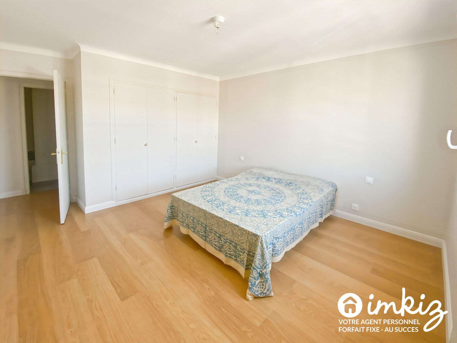 
                                                Vente
                                                 Appartement T3 entièrement rénové