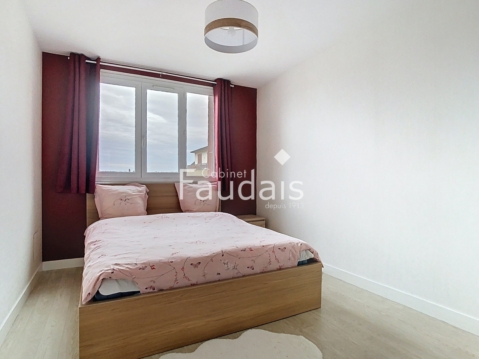 
                                                Vente
                                                 APPARTEMENT T3 ENTIEREMENT RENOVE