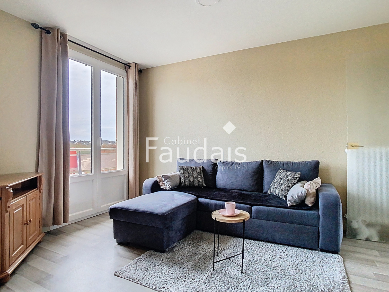 
                                                Vente
                                                 APPARTEMENT T3 ENTIEREMENT RENOVE
