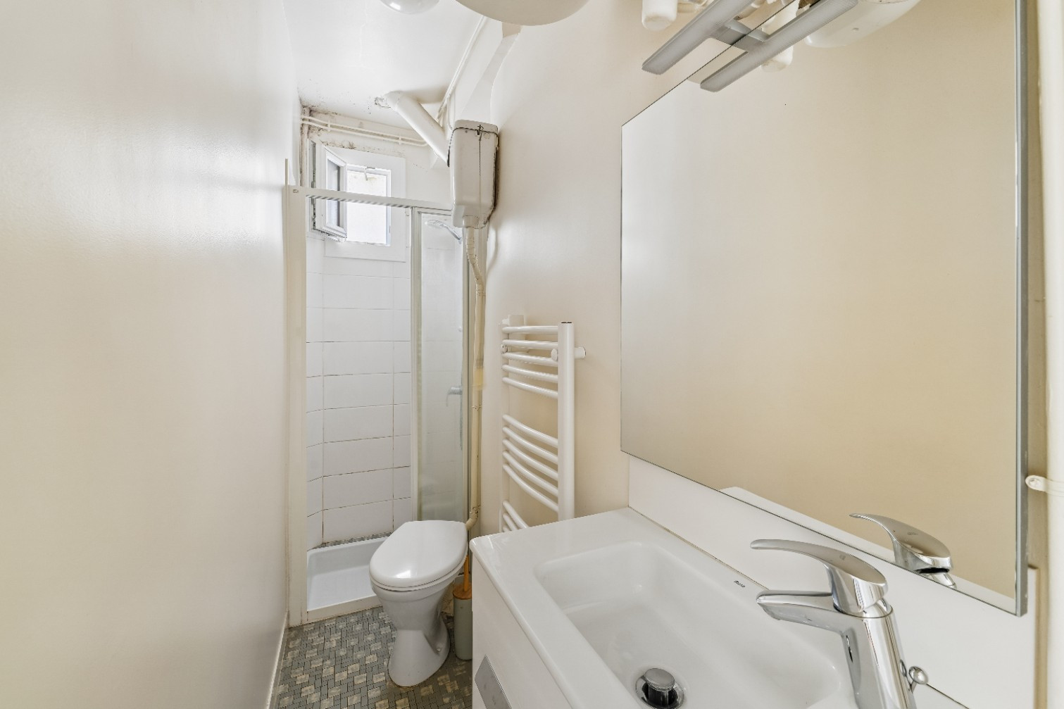 
                                                Vente
                                                 Appartement T3 - Levallois - 34 Rivay