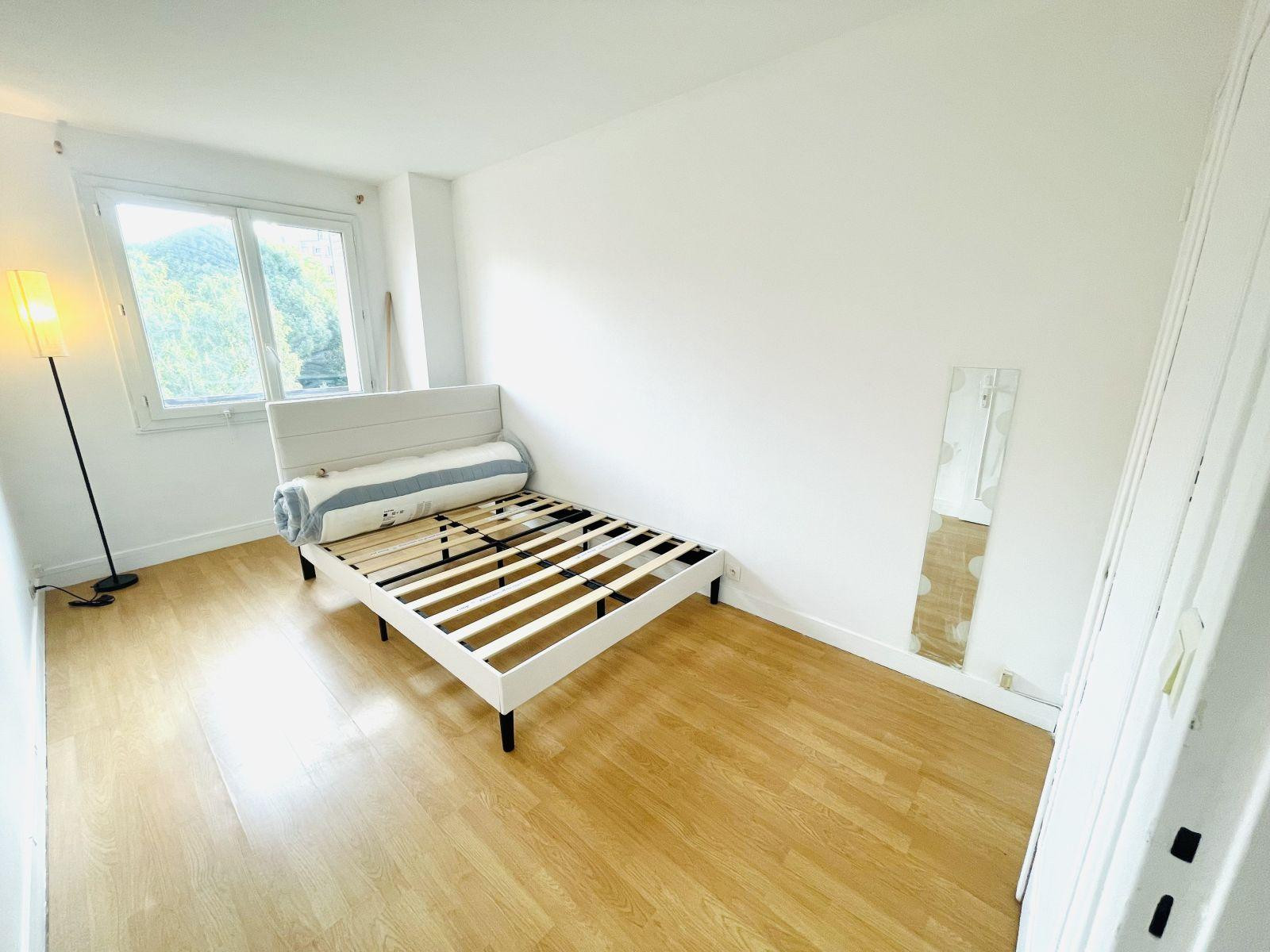 
                                                Location
                                                 Appartement T3 lumineux avec belle vue sur Marne