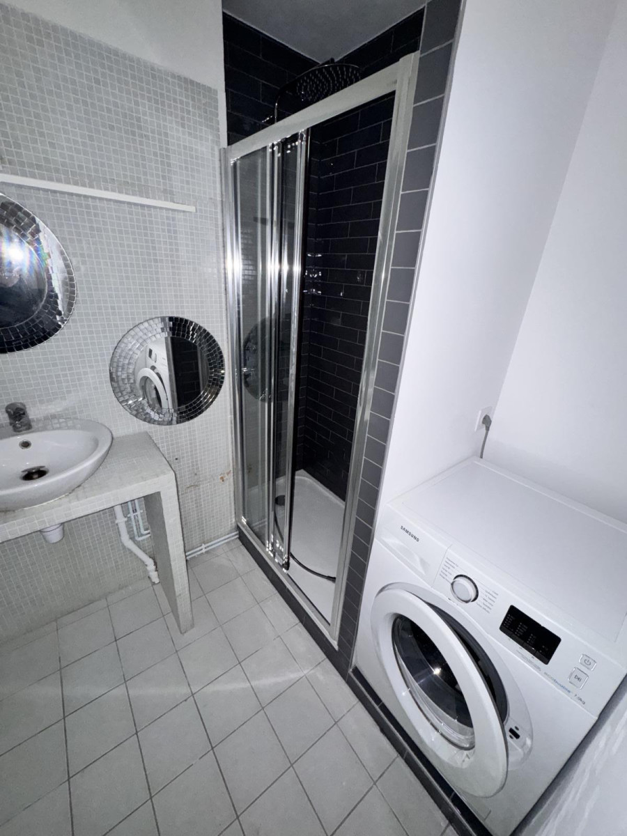 
                                                Location
                                                 Appartement T3 meublé