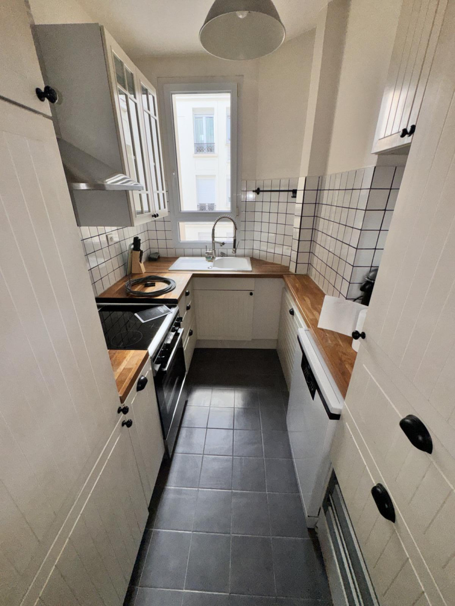 
                                                Location
                                                 Appartement T3 meublé