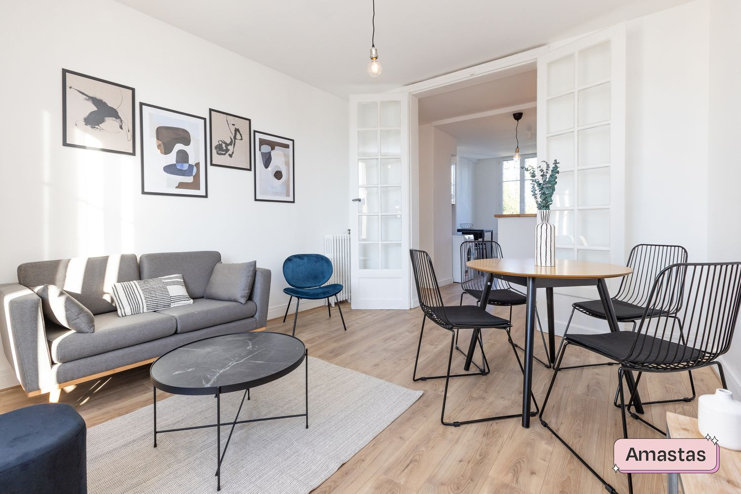 
                                                Location
                                                 Appartement T3 meublé à Nantes quartier Mellinet