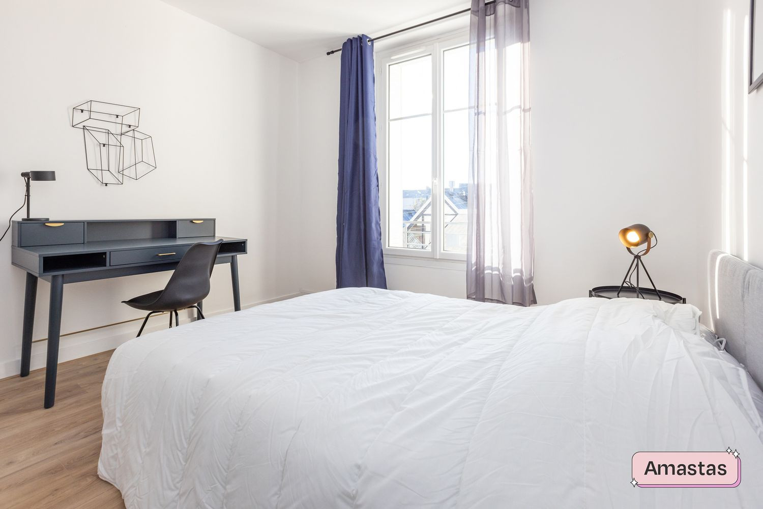 
                                                Location
                                                 Appartement T3 meublé à Nantes quartier Mellinet