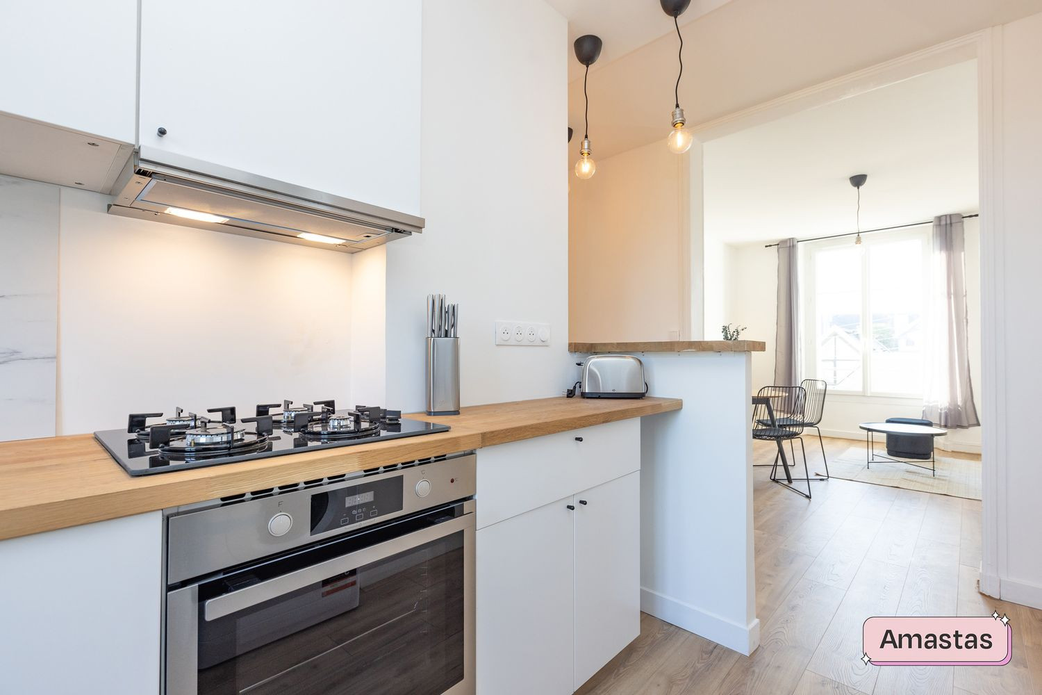 
                                                Location
                                                 Appartement T3 meublé à Nantes quartier Mellinet