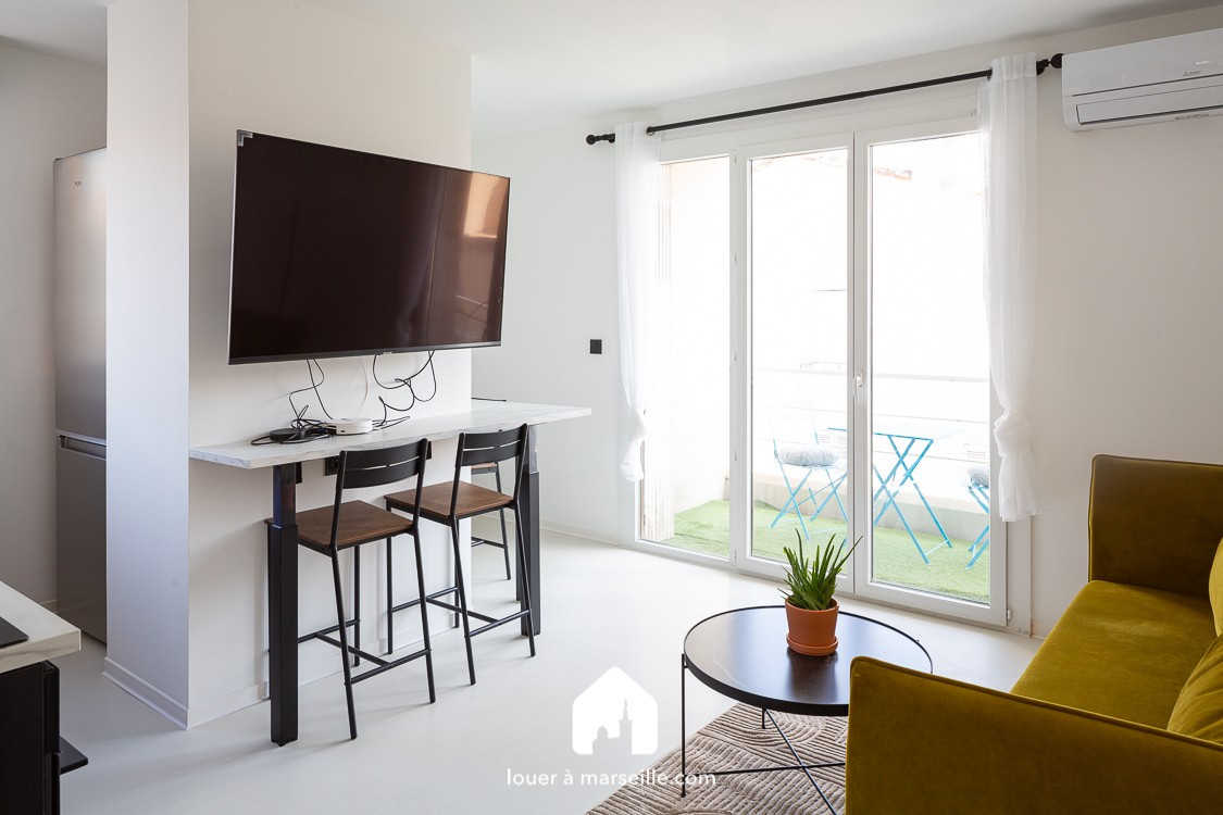 
                                                Location
                                                 Appartement T3 meuble dans le quartier de Baille