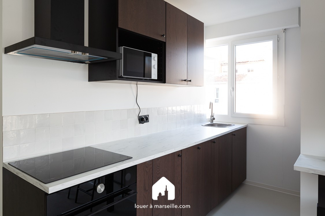 
                                                Location
                                                 Appartement T3 meuble dans le quartier de Baille