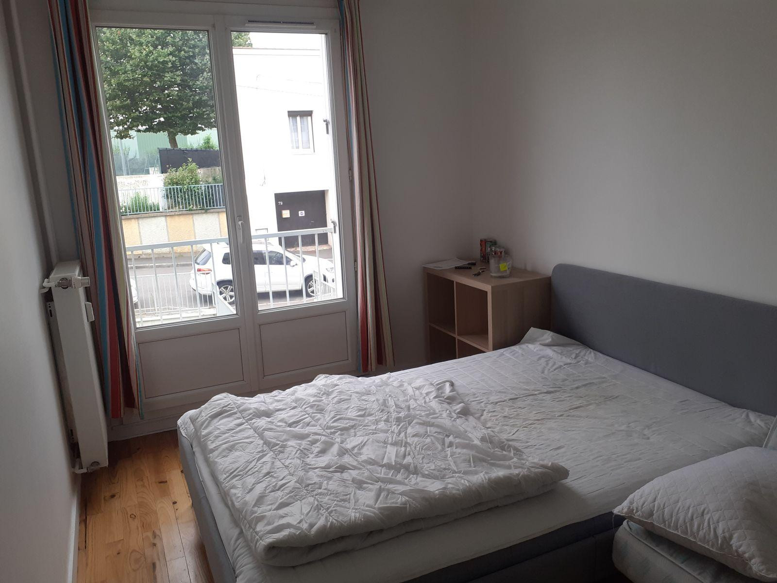 
                                                Location
                                                 Appartement T3 meublé idéal pour étudiants