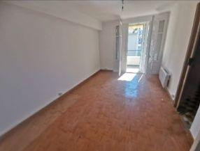 
                                                Location
                                                 Appartement t3 national