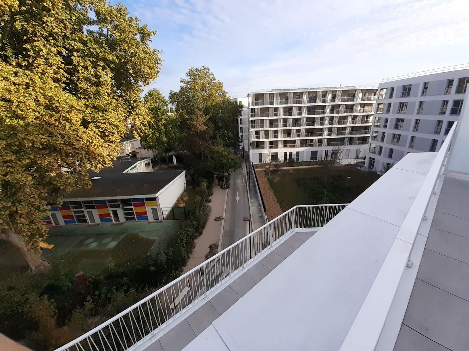 
                                                Location
                                                 Appartement T3 neuf 79m² + terrasse 24m²