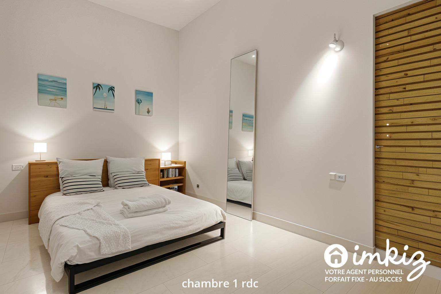 
                                                Vente
                                                 Appartement T3 rénové cachet ancien en souplex