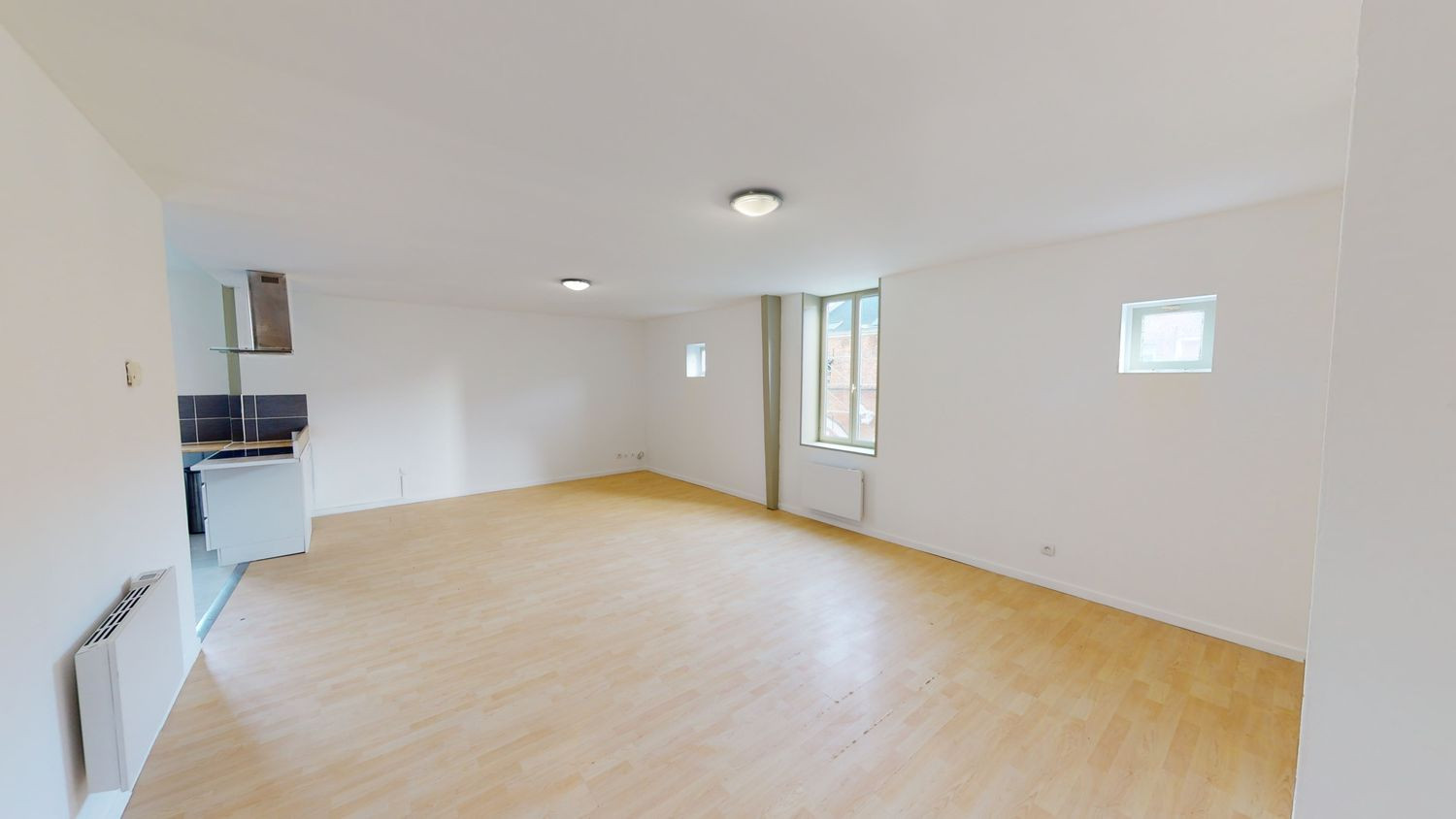 
                                                Location
                                                 Appartement T3 rénové Douai