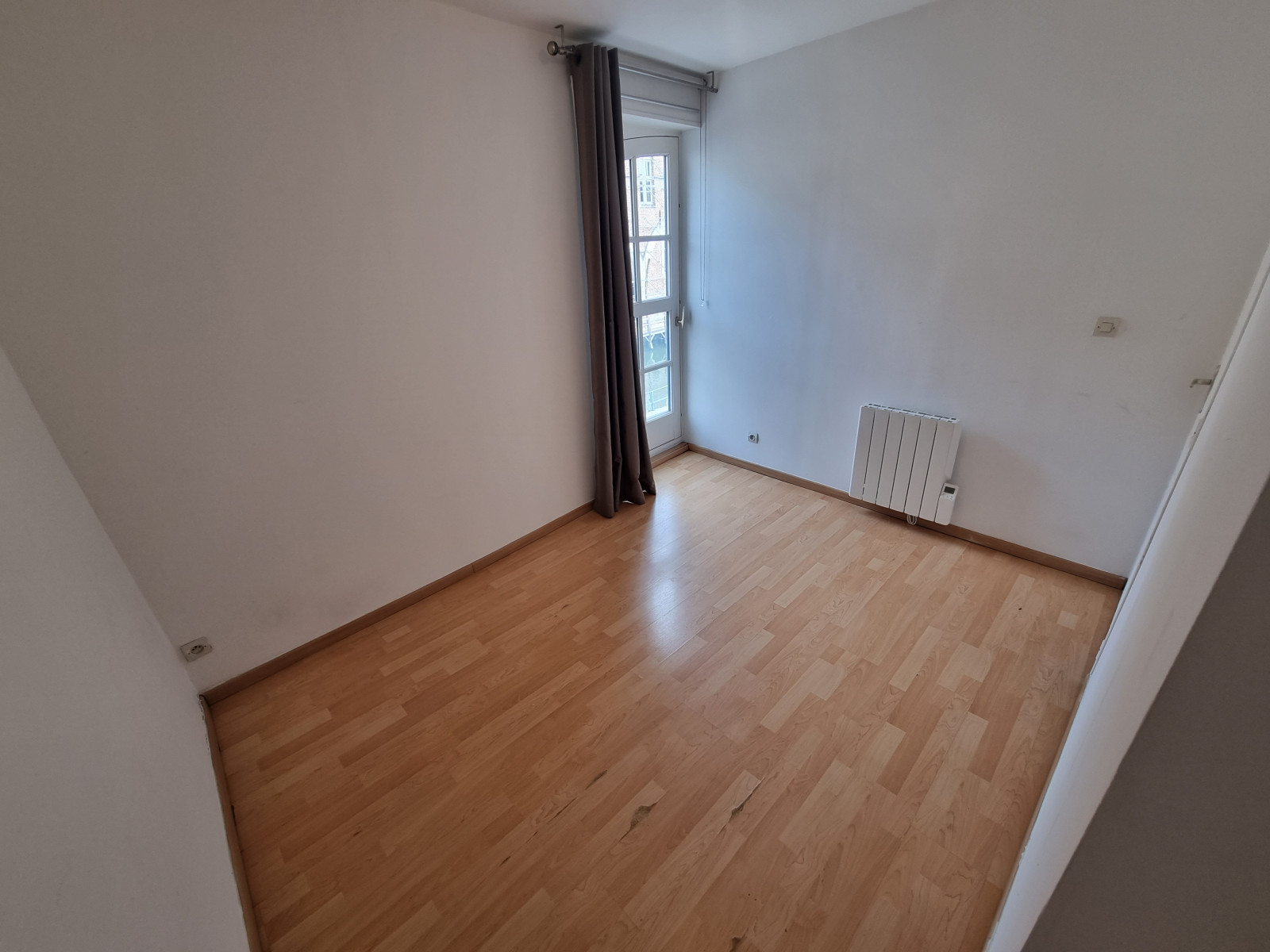 
                                                Location
                                                 Appartement T3 rénové Douai