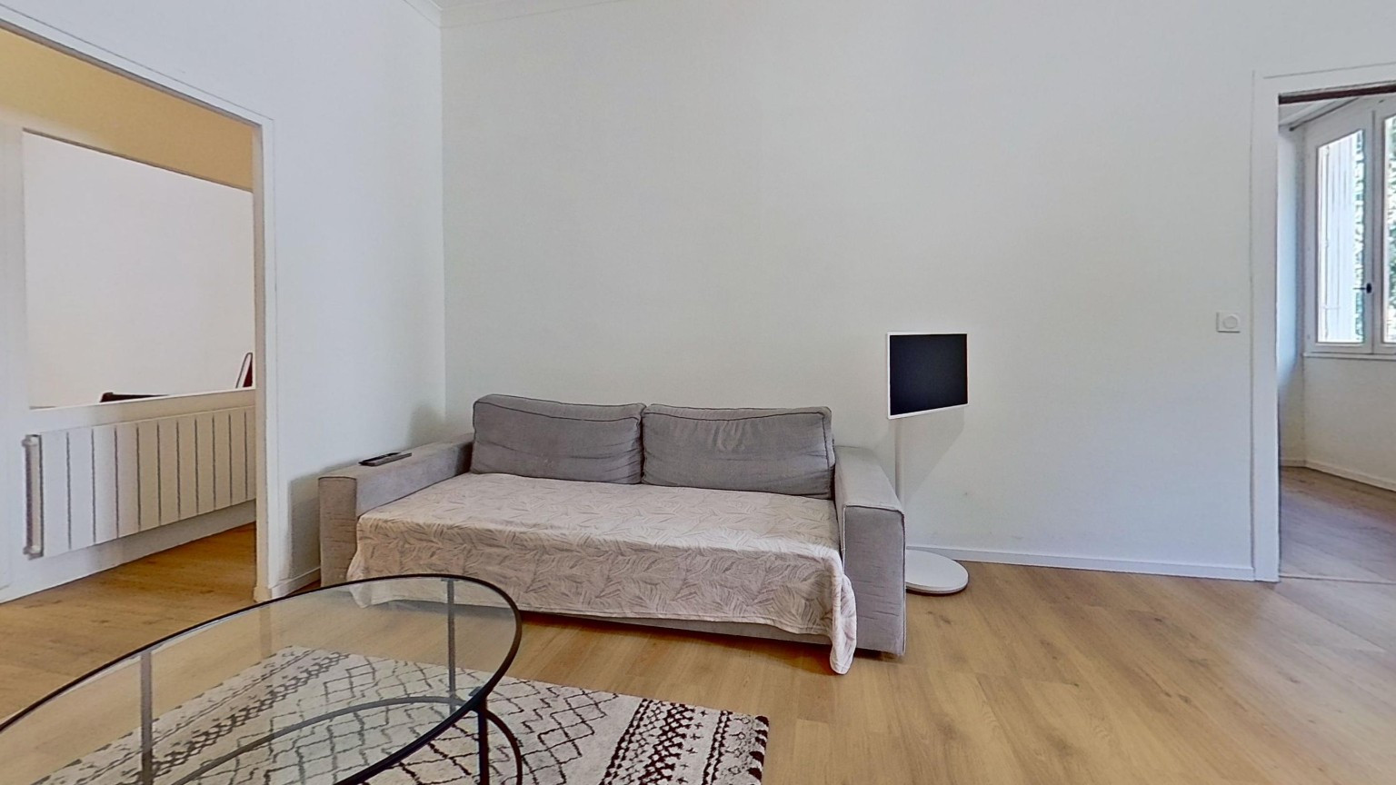 
                                                Vente
                                                 Appartement T3 rénové , proche gare de Béziers