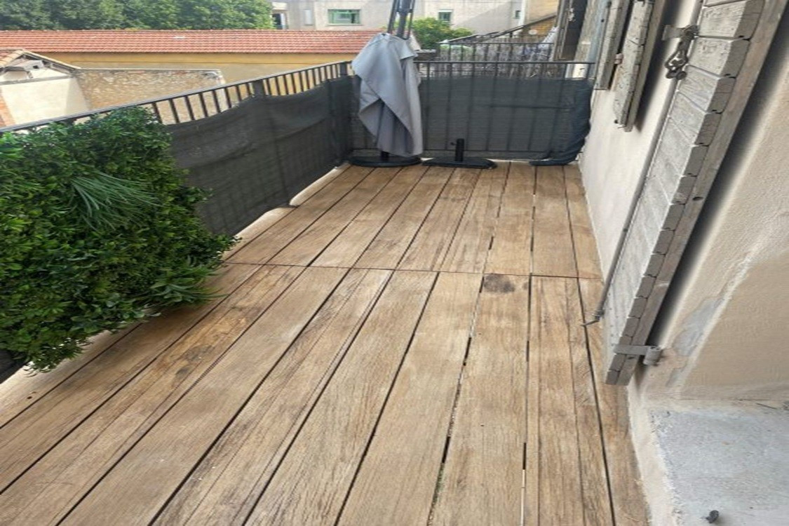 
                                                Location
                                                 Appartement T3 ROQUEVAIRE