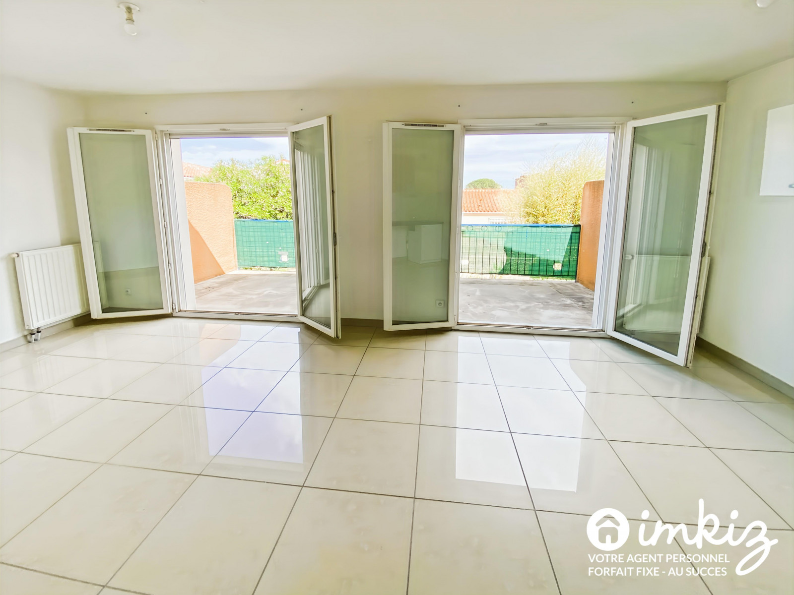 
                                                Vente
                                                 Appartement T3 + terrasse +2 parkings