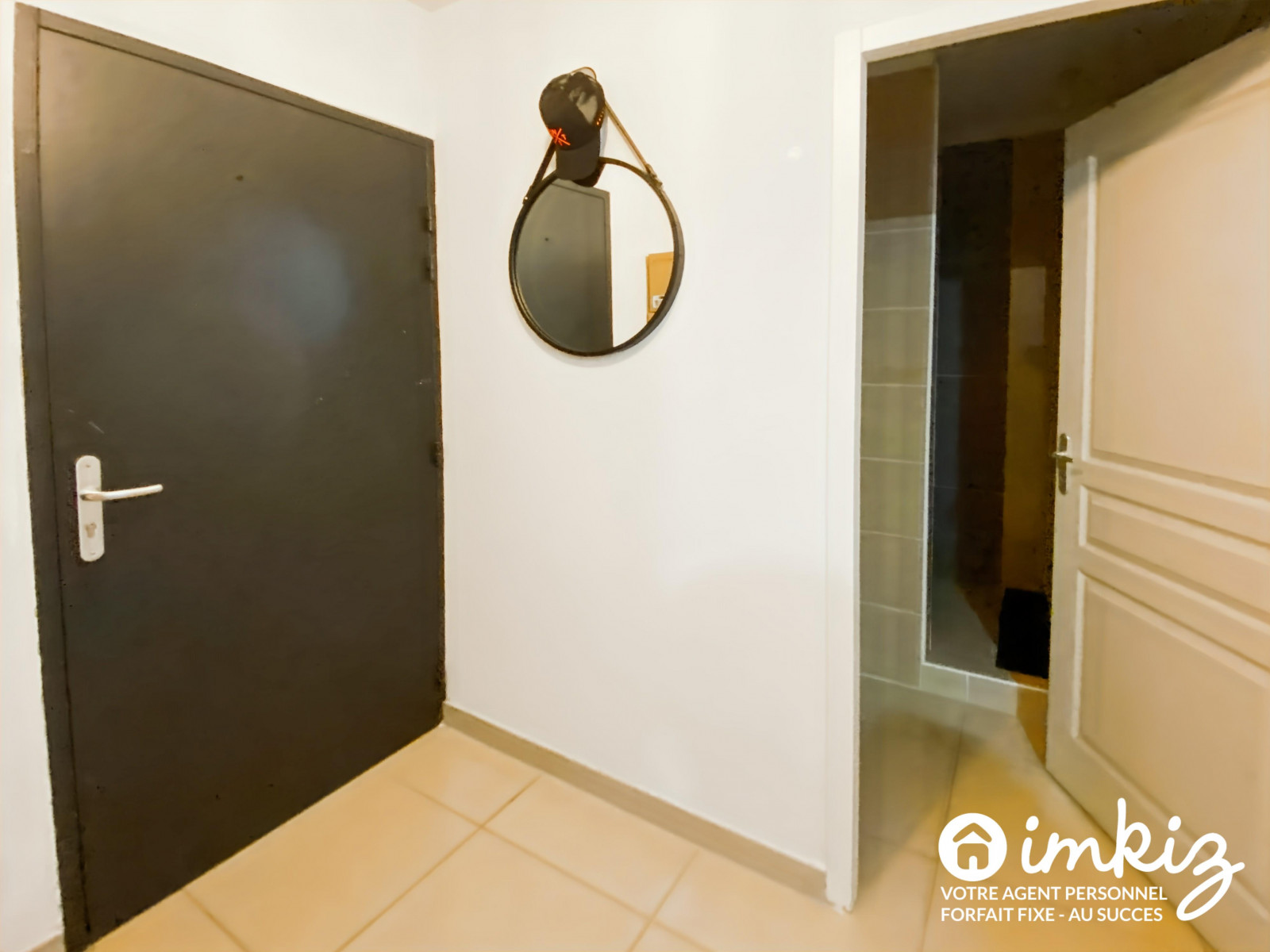 
                                                Vente
                                                 Appartement T3 + terrasse +2 parkings