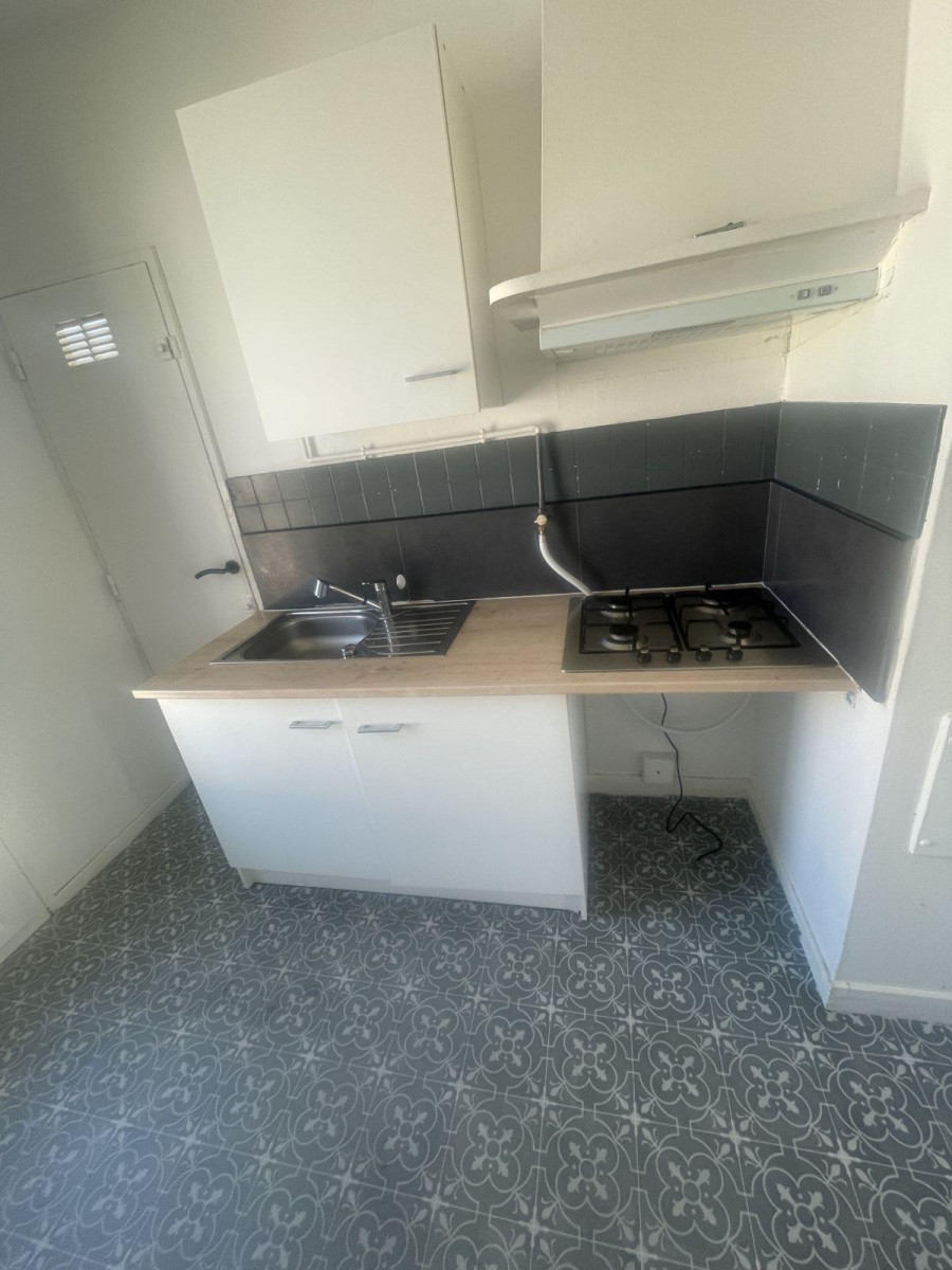 
                                                Location
                                                 Appartement T3 tranquille