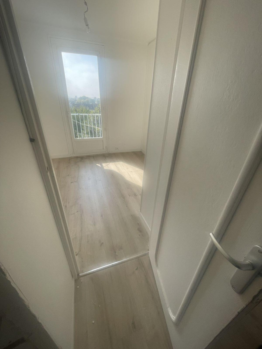 
                                                Location
                                                 Appartement T3 tranquille